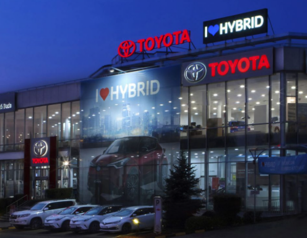 Toyota Buda - teljes belső felújítás Toyota Buda - teljes belső felújítás